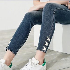 Hollister Crop Skinny Jeans